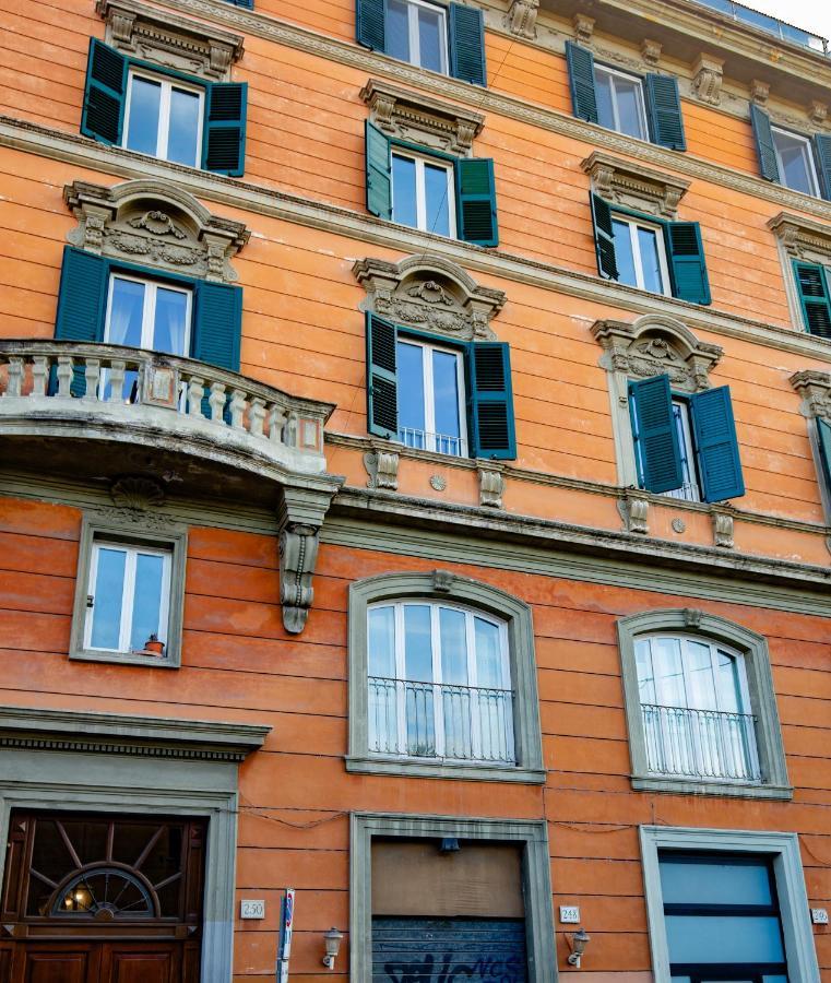 Colosseum Maison Rome Bagian luar foto